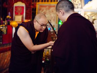Thaye Dorje, His Holiness the 17th Gyalwa Karmapa, bestowed teachings and empowerments at the Karmapa Public Course at KIBI, March 2026. Photo: Tokpa Korlo.