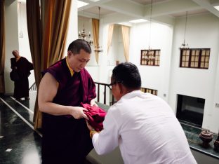 Thaye Dorje, His Holiness the 17th Gyalwa Karmapa, bestowed teachings and empowerments at the Karmapa Public Course at KIBI, March 2026. Photo: Tokpa Korlo.