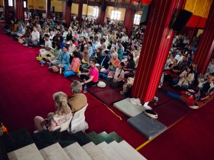 Thaye Dorje, His Holiness the 17th Gyalwa Karmapa, bestowed teachings and empowerments at the Karmapa Public Course at KIBI, March 2026. Photo: Tokpa Korlo.