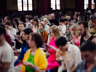 Thaye Dorje, His Holiness the 17th Gyalwa Karmapa, bestowed teachings and empowerments at the Karmapa Public Course at KIBI, March 2026. Photo: Tokpa Korlo.