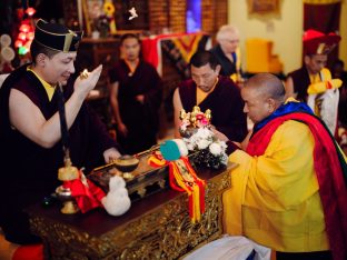 Thaye Dorje, His Holiness the 17th Gyalwa Karmapa, bestowed teachings and empowerments at the Karmapa Public Course at KIBI, March 2026. Photo: Tokpa Korlo.