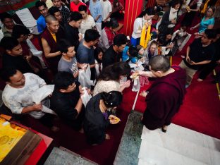 Thaye Dorje, His Holiness the 17th Gyalwa Karmapa, bestowed teachings and empowerments at the Karmapa Public Course at KIBI, March 2026. Photo: Tokpa Korlo.