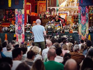 Thaye Dorje, His Holiness the 17th Gyalwa Karmapa, bestowed teachings and empowerments at the Karmapa Public Course at KIBI, March 2026. Photo: Tokpa Korlo.