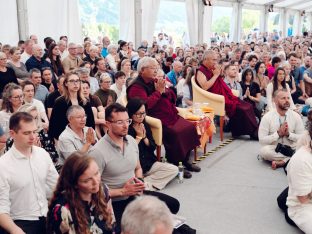 Thaye Dorje, His Holiness the 17th Gyalwa Karmapa, visits the Europe Centre to pay his respects to the late Lama Ole Nydahl.
