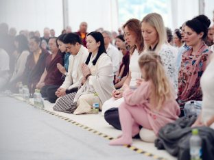 Thaye Dorje, His Holiness the 17th Gyalwa Karmapa, visits the Europe Centre to pay his respects to the late Lama Ole Nydahl.