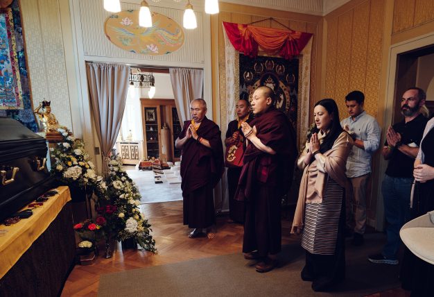 Thaye Dorje, His Holiness the 17th Gyalwa Karmapa, visits the Europe Centre to pay his respects to the late Lama Ole Nydahl. Photo: Tokpa Korlo.