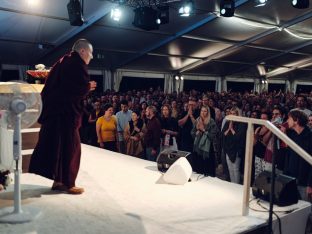Thaye Dorje, His Holiness the 17th Gyalwa Karmapa, visits the Europe Centre to pay his respects to the late Lama Ole Nydahl.