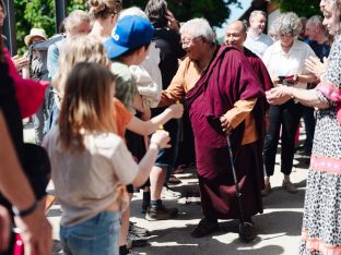 Thaye Dorje, His Holiness the 17th Gyalwa Karmapa, visits the Europe Centre to pay his respects to the late Lama Ole Nydahl.