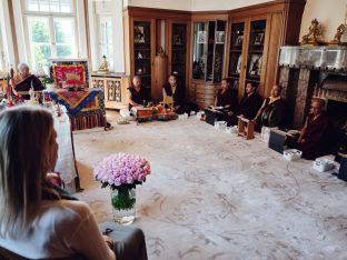 Thaye Dorje, His Holiness the 17th Gyalwa Karmapa, visits the Europe Centre to pay his respects to the late Lama Ole Nydahl.