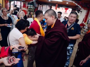 Thaye Dorje, His Holiness the 17th Gyalwa Karmapa, visits Karma Norbuling Buddhist Centre, Bukit Mertajam, Malaysia. Photo: Tokpa Korlo.