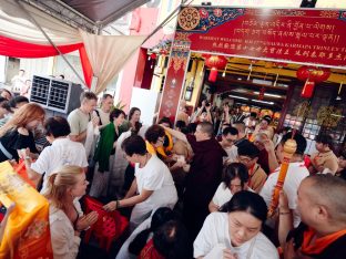 Thaye Dorje, His Holiness the 17th Gyalwa Karmapa, visits Karma Norbuling Buddhist Centre, Bukit Mertajam, Malaysia. Photo: Tokpa Korlo.