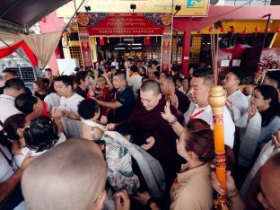 Thaye Dorje, His Holiness the 17th Gyalwa Karmapa, visits Karma Norbuling Buddhist Centre, Bukit Mertajam, Malaysia. Photo: Tokpa Korlo.