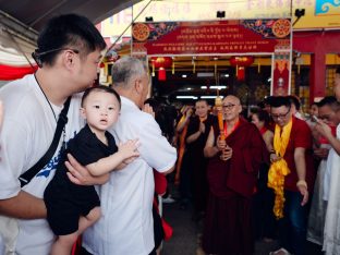 Thaye Dorje, His Holiness the 17th Gyalwa Karmapa, visits Karma Norbuling Buddhist Centre, Bukit Mertajam, Malaysia. Photo: Tokpa Korlo.