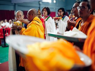 Thaye Dorje, His Holiness the 17th Gyalwa Karmapa, visits Karma Norbuling Buddhist Centre, Bukit Mertajam, Malaysia. Photo: Tokpa Korlo.