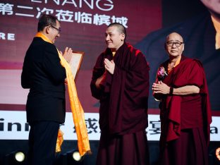 Thaye Dorje, His Holiness the 17th Gyalwa Karmapa, visits Karma Parchin Ling Buddhist Centre, Penang, Malaysia. Photo: Tokpa Korlo.