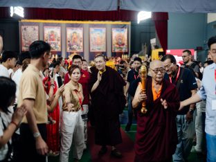 Thaye Dorje, His Holiness the 17th Gyalwa Karmapa, visits Karma Parchin Ling Buddhist Centre, Penang, Malaysia. Photo: Tokpa Korlo.