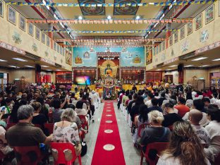 Thaye Dorje, His Holiness the 17th Gyalwa Karmapa, visits KKDSKL as part of the centre’s 50th anniversary celebrations.