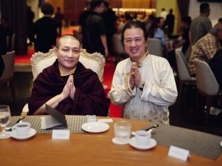 Thaye Dorje, His Holiness the 17th Gyalwa Karmapa, visits KKDSKL as part of the centre’s 50th anniversary celebrations.