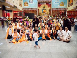 Thaye Dorje, His Holiness the 17th Gyalwa Karmapa, visits KKDSKL as part of the centre’s 50th anniversary celebrations.