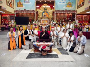 Thaye Dorje, His Holiness the 17th Gyalwa Karmapa, visits KKDSKL as part of the centre’s 50th anniversary celebrations.