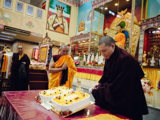 Thaye Dorje, His Holiness the 17th Gyalwa Karmapa, visits KKDSKL as part of the centre’s 50th anniversary celebrations.
