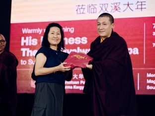 Thaye Dorje, His Holiness the 17th Gyalwa Karmapa, visits Sungai Petani, Malaysia. Photo: Tokpa Korlo.