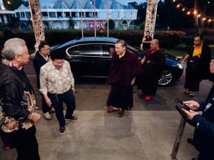 Thaye Dorje, His Holiness the 17th Gyalwa Karmapa, visits Kuching and Johor Bahru, Malaysia, June 2026. Photo: Tokpa Korlo.