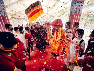 Thaye Dorje, His Holiness the 17th Gyalwa Karmapa, visits Kuching and Johor Bahru, Malaysia, June 2026. Photo: Tokpa Korlo.
