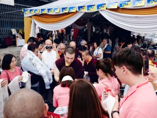 Thaye Dorje, His Holiness the 17th Gyalwa Karmapa, visits Kuching and Johor Bahru, Malaysia, June 2026. Photo: Tokpa Korlo.
