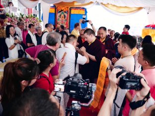 Thaye Dorje, His Holiness the 17th Gyalwa Karmapa, visits Kuching and Johor Bahru, Malaysia, June 2026. Photo: Tokpa Korlo.