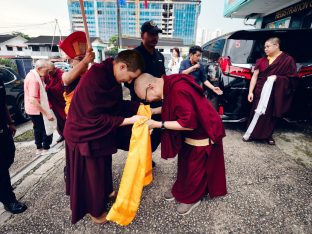 Thaye Dorje, His Holiness the 17th Gyalwa Karmapa, visits Kuching and Johor Bahru, Malaysia, June 2026. Photo: Tokpa Korlo.