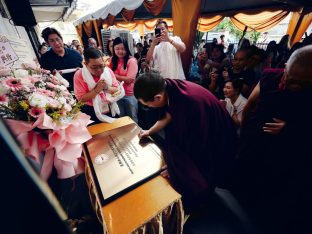 Thaye Dorje, His Holiness the 17th Gyalwa Karmapa, visits Kuching and Johor Bahru, Malaysia, June 2026. Photo: Tokpa Korlo.