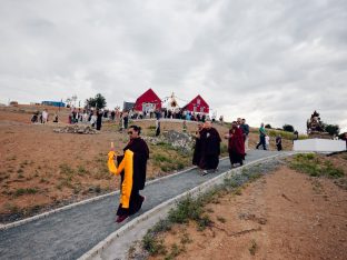 Thaye Dorje, His Holiness the 17th Gyalwa Karmapa, visits Karma Kunga Padkar Ling, Czech Republic, 2026. Photo: Tokpa Korlo.