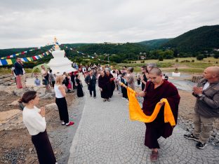 Thaye Dorje, His Holiness the 17th Gyalwa Karmapa, visits Karma Kunga Padkar Ling, Czech Republic, 2026. Photo: Tokpa Korlo.