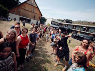 Thaye Dorje, His Holiness the 17th Gyalwa Karmapa, at the 2026 International Summer Course at the Europe Center, Germany. Photo: Tokpa Korlo.
