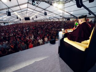 Thaye Dorje, His Holiness the 17th Gyalwa Karmapa, at the 2026 International Summer Course at the Europe Center, Germany. Photo: Tokpa Korlo.