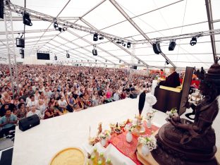 Thaye Dorje, His Holiness the 17th Gyalwa Karmapa, at the 2026 International Summer Course at the Europe Center, Germany. Photo: Tokpa Korlo.