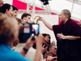 Thaye Dorje, His Holiness the 17th Gyalwa Karmapa, at the 2026 International Summer Course at the Europe Center, Germany. Photo: Tokpa Korlo.