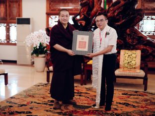 Thaye Dorje, His Holiness the 17th Gyalwa Karmapa, at the Karma Kagyu Monastery in Tainan, Taiwan, August 2026. Photo: Tokpa Korlo.