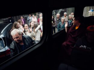 Thaye Dorje, His Holiness the 17th Gyalwa Karmapa, visited the Schwarzenberg Buddhist Centre, Germany. Photo: Tokpa Korlo.