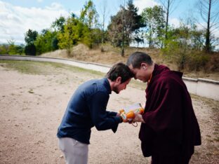 Thaye Dorje, His Holiness the 17th Gyalwa Karmapa, visits the Dhagpo Kundrol Ling monastery in France. Photo: Tokpa Korlo.