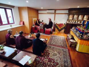 Thaye Dorje, His Holiness the 17th Gyalwa Karmapa, receives empowerments from His Eminence Luding Khen Rinpoche in Singapore, October 2026