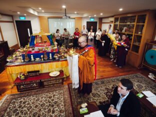 Thaye Dorje, His Holiness the 17th Gyalwa Karmapa, receives empowerments from His Eminence Luding Khen Rinpoche in Singapore, October 2026