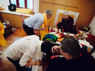 Thaye Dorje, His Holiness the 17th Gyalwa Karmapa, receives empowerments from His Eminence Luding Khen Rinpoche in Singapore, October 2026