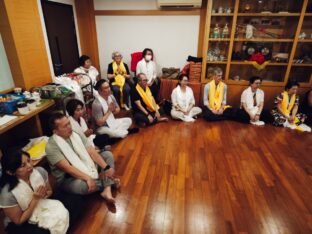Thaye Dorje, His Holiness the 17th Gyalwa Karmapa, receives empowerments from His Eminence Luding Khen Rinpoche in Singapore, October 2026