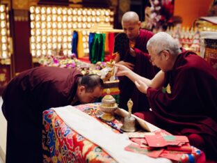 Thaye Dorje, His Holiness the 17th Gyalwa Karmapa, receives empowerments from His Eminence Luding Khen Rinpoche in Singapore, October 2026