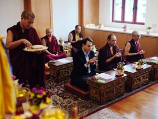 Thaye Dorje, His Holiness the 17th Gyalwa Karmapa, receives empowerments from His Eminence Luding Khen Rinpoche in Singapore, October 2026