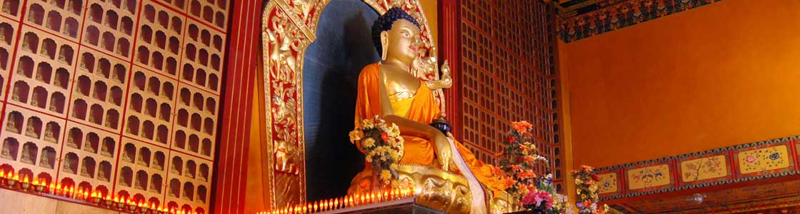 The altar at the Karmapa International Buddhist Institute