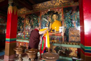 Karmapa visited the retreat centre at Pharping and various local holy sites