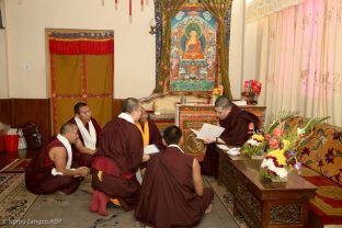 A group of Khenpos from Diwakar Buddhist Academy comes to meet Thaye Dorje, His Holiness the 17th Gyalwa Karmapa, at the Kagyu Monlam in Bodh Gaya, December 2018